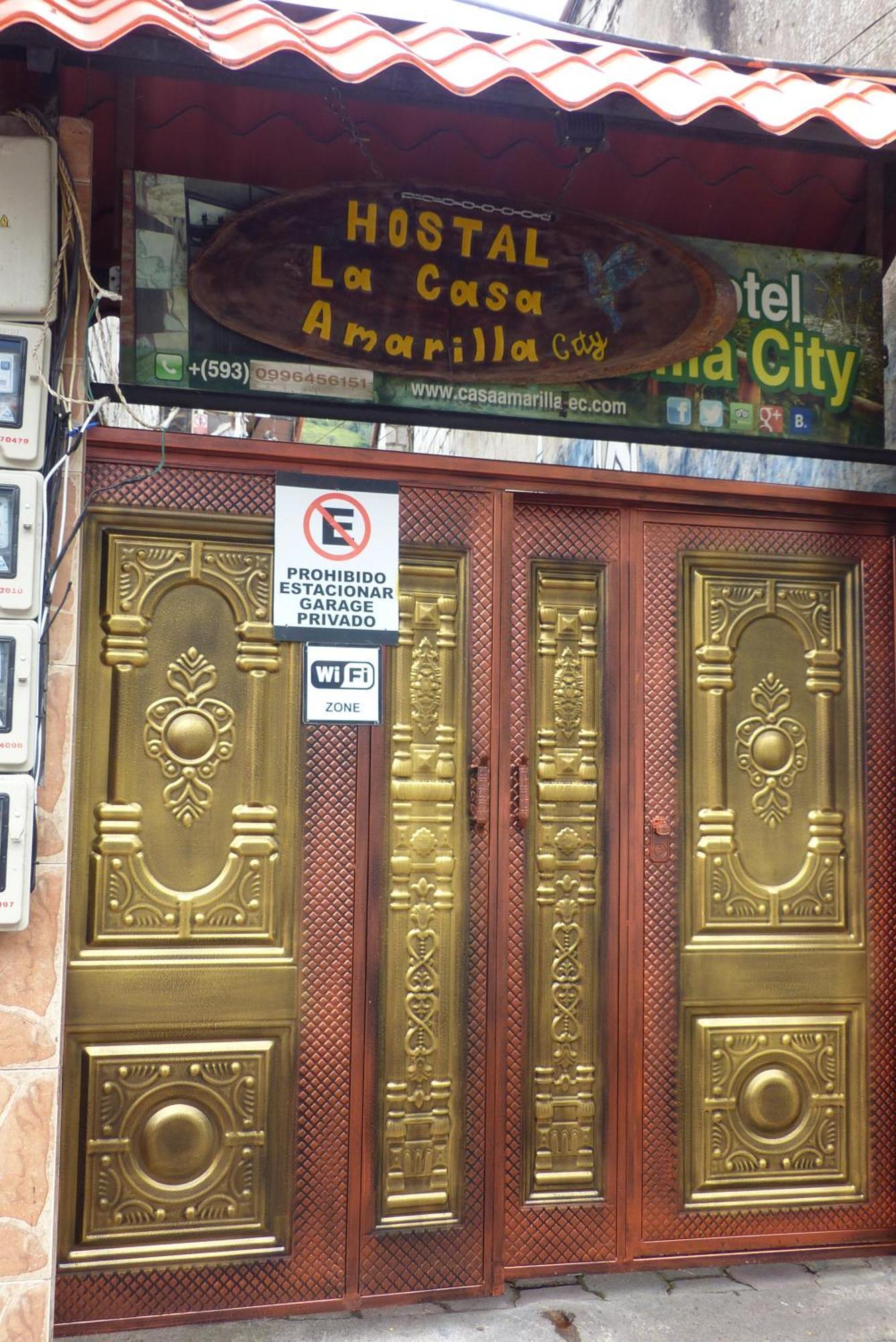 Hostal La Casa Amarilla City 巴尼奥斯 外观 照片